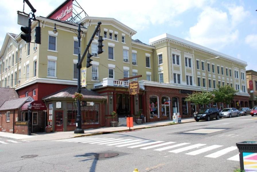 The Yankee Pedlar Inn Torrington Zewnętrze zdjęcie