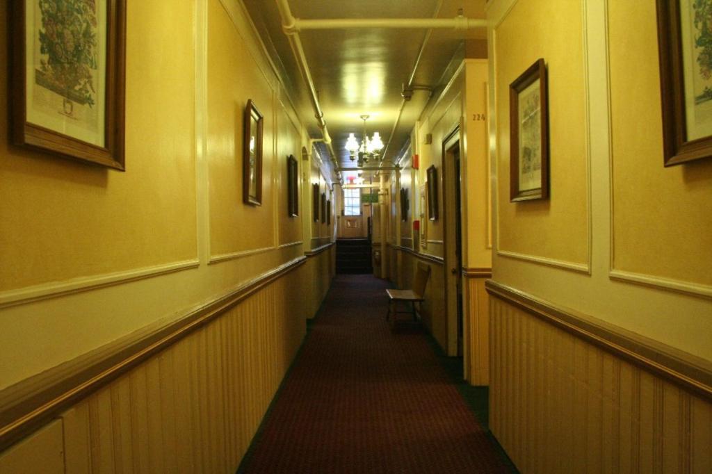 The Yankee Pedlar Inn Torrington Zewnętrze zdjęcie