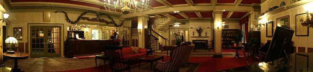 The Yankee Pedlar Inn Torrington Zewnętrze zdjęcie
